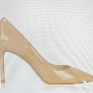 Jimmy Choo Romy 100 in Nude Patent Leather